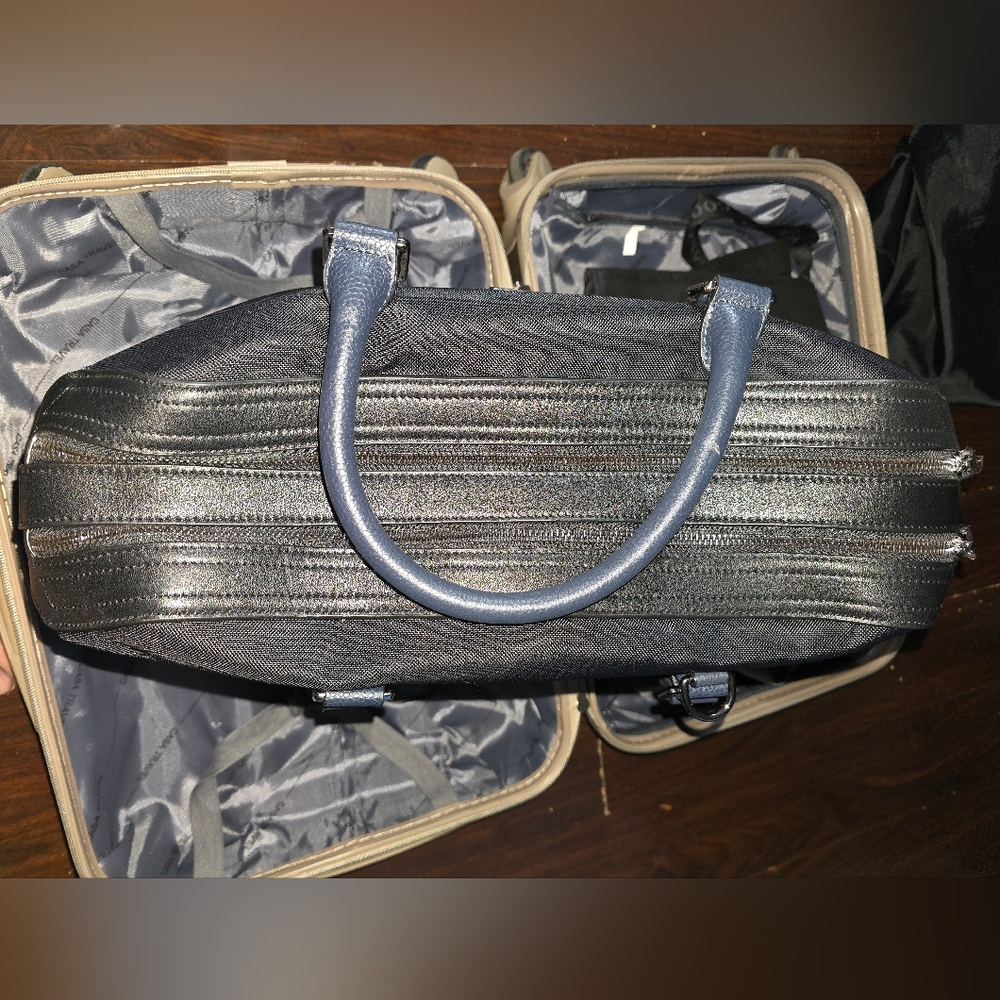 The Ivens Travel Bag in Nylon and Leather - Picture 7 of 9
